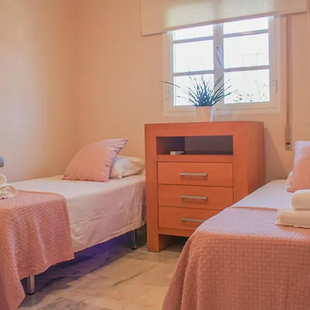 Holiday home Fantastica Adosada En *
